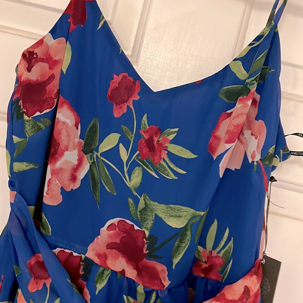 NWT Vince Camuto flower dress